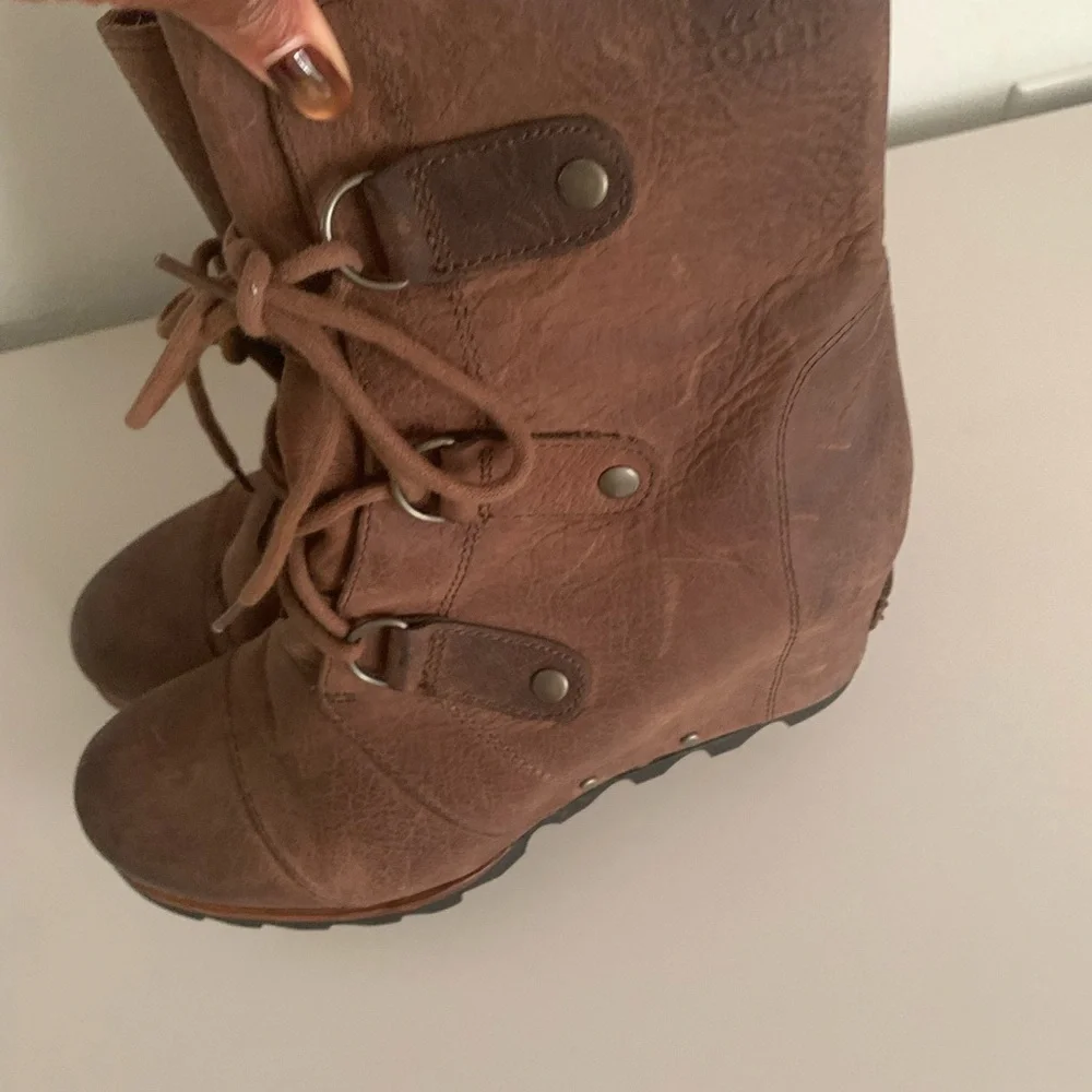 Sorel Woman’s Wedge Brown Lace-Up Ankle Boot